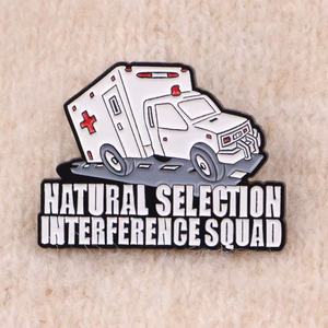 Broche en alliage de zinc motif <span class=keywords><strong>ambulance</strong></span>, animaux et fées pour Halloween et la Fête Nationale, accessoires de mode pour vêtements - Product Image 3
