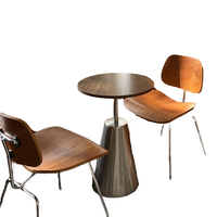 Ensemble table et chaises de salle à manger commerciales modernes en bois massif avec structure en fer, 2 places, garantie 1 an pour restaurants, cafés, pâtisseries