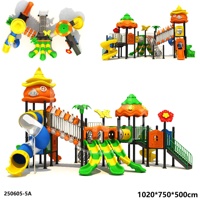 Équipement de parc d'attractions multifonctionnel écologique personnalisé, conforme aux normes ASTM, toboggan extérieur durable pour enfants