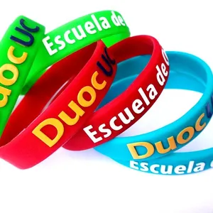 Vente chaude PVC souple en caoutchouc bracelets en relief/PVC souple bracelets en relief/ajustement bracelets