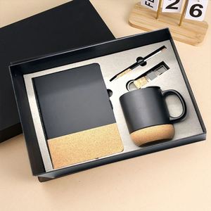 Coffret Cadeau d'Entreprise Écologique en Bois : Porte-clés, Carnet et Stylo Personnalisables pour la Fête des Pères - Product Image 3