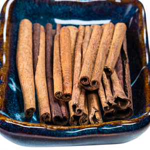 Palitos de Canela India Frescos Premium, Aroma Intenso, Especia Natural Entera, Origen Gujarat, 1 kg para Importadores Internacionales de Especias - Product Image 1
