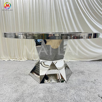 Miroir d'hôtel, table de luxe argentée, table ronde de mariage en acier inoxydable