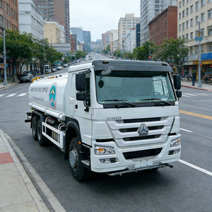 Camion-citerne à eau HOWO <span class=keywords><strong>20</strong></span> m³ avec pulvérisateur haute pression pour la suppression de la poussière et l'arrosage routier - Product Image 1