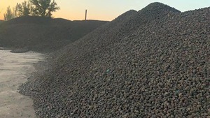 Piedra de <span class=keywords><strong>Lava</strong></span> Negra <span class=keywords><strong>Natural</strong></span> de Gran Tamaño, Suministro Directo de Fábrica, Roca Volcánica Grande, Precio - Product Image 6