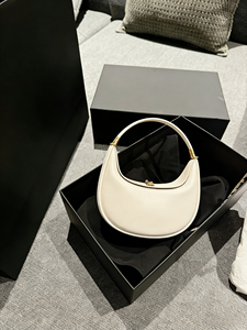 Bolso <span class=keywords><strong>de</strong></span> Hombro <span class=keywords><strong>de</strong></span> Diseño en Forma <span class=keywords><strong>de</strong></span> Media Luna, Lujoso y Moderno, <span class=keywords><strong>de</strong></span> Alta Calidad, Venta al Por Mayor <span class=keywords><strong>de</strong></span> Fábrica, Bolso <span class=keywords><strong>de</strong></span> Mano para Mujer <span class=keywords><strong>de</strong></span> <span class=keywords><strong>Marca</strong></span> Famosa - Product Image 1