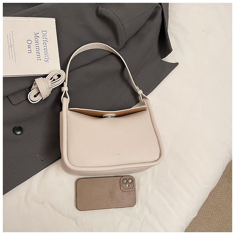 White without pendant