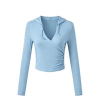 Haut de yoga pour femme, style vintage français, à capuche croisée, froncé, coupe courte et ajustée, en tissu mat, très extensible, respirant et à séchage rapide