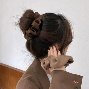 ربطات شعر نسائية من الساتان، عصابات شعر للفتيات، ربطات شعر مزينة بالزهور، إكسسوارات شعر عصرية بلون موحد، متوفرة بالجملة - Product Image 6