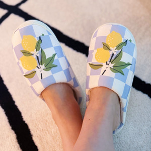 Pantoufles de salon Lemon Drop Gingham - Douces et confortables - Product Image 2