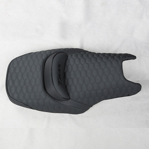 Housse de siège de moto en cuir fibre de carbone à motif diamant de haute qualité GANE Design, adaptée à Yamaha tmax 2012-2016 - Product Image 3