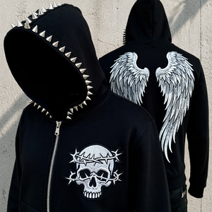 <span class=keywords><strong>Felpa</strong></span> con Cappuccio Punk con Borchie e Rivetti Metallici, Personalizzabile con Ricami a Forma di Ali, in Cotone per Uomo - Product Image 2