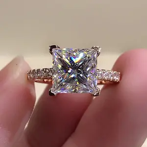 Unique Design 18K Gold With 3ct D Color Princess Cut Moissanite Diamond Ring Gemsmetone Jewelry Engage Ring