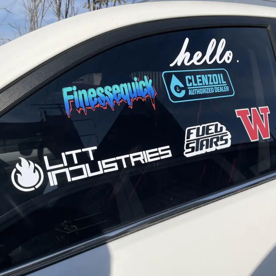 Impermeable UV resistir logotipo de marca personalizado Anime vehículo coche calcomanías troqueladas ventana letras etiquetas al aire libre vinilo transferencia pegatina