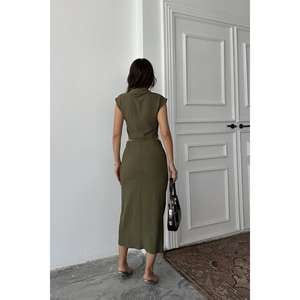 Conjunto de Camisa sin Mangas y Falda de Lino Color Caqui al por Mayor para Mujer, Estilo Normcore Minimalista, Transpirable y a la Moda - Product Image 1