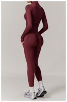 Ensemble de yoga sans couture 3 pièces pour femme, marque privée, avec leggings taille haute froncés aux fesses et veste zippée, tenue de sport et fitness OEM