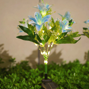 Luces Solares para Jardín, Flores Artificiales LED, 7 Cabezas, Resistentes al Agua, Decorativas para Exteriores, con Estaca para Césped - Product Image 4