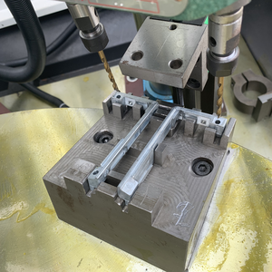 Enclosed Safety Cabinet Custom <b>Drilling</b> System <b>Mini</b> Rotary Index Tapping Machine High Speed Vibrating Bowl Auto Feeder - Product Image 6