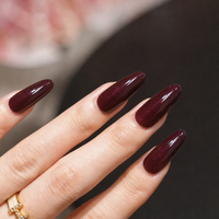 Faux ongles à presser longs et amande en forme d'ongle, rouge bordeaux scintillant, élégants et portables pour les fêtes et la manucure quotidienne