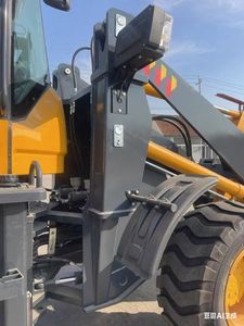 جرافة أمامية عالية الأداء 5 طن 6 طن مسار توجيه على شكل حفار خلفي - Product Image 2