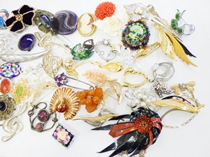 Ensemble d'accessoires unisexes de qualité prestigieuse d'occasion, assortiment de 50 broches de bijoux de mode chinoise - Product Image 4