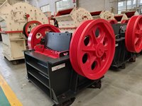 Concasseur à mâchoires PE Gold Crusher avec moteur AC, haute productivité, liste de prix des machines de concassage de pierres