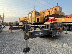 Modèle 2016 XCM-G QY50KA 50 tonnes Grue sur chenilles d'occasion Haute qualité Longueur de flèche 43,5 m Moteur principal Boîte de vitesses Pompe moteur PLC - Product Image 4