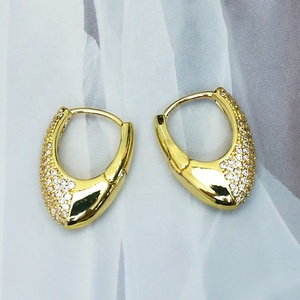 Magnifiques Boucles d'Oreilles Créoles Classiques Colarmix Vintage en Zircon Pavé, Métalliques Polies, Géométriques, Plaqué Or 18K, Bijoux pour Femme, Idée Cadeau - Product Image 5