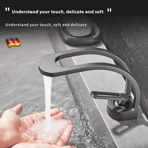 Robinet <span class=keywords><strong>de</strong></span> salle <span class=keywords><strong>de</strong></span> bain monotrou en cuivre d'art créatif moderne pistolet gris tout laiton céramique eau chaude froide toilette lavabo robinet creux - Product Image 3