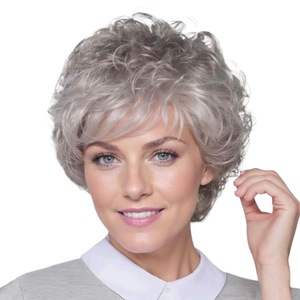 Perruque <span class=keywords><strong>Femme</strong></span> <span class=keywords><strong>Cheveux</strong></span> Courts Bouclés Volumineux avec Frange Inclinée, Fibre Haute Température, Blanc Cendré, Vente Directe Usine, Perruque Monobloc - Product Image 5