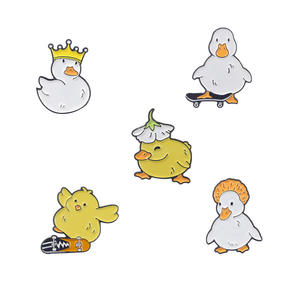 Belle Animal émail broche personnalisé vilain Skate oie canard poulet broche sac épinglette dessin animé drôle Badge bijoux <span class=keywords><strong>cadeau</strong></span> pour enfant - Product Image 2