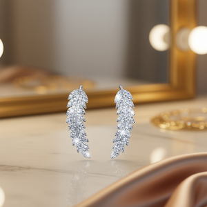 Orecchini a Perno con Piuma in Oro Bianco, Argento 925, Cristallo e Strass, Montatura a Castone, Classici per Uso Quotidiano Femminile - Product Image 2