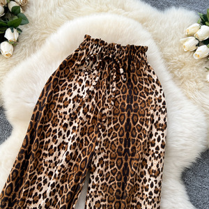 Pantalons décontractés à jambes larges pour femmes en automne 2025. <span class=keywords><strong>Taille</strong></span> élastique, design amincissant, <span class=keywords><strong>silhouette</strong></span> droite, imprimé léopard - Product Image 2