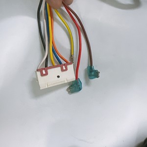 มอเตอร์พัดลมเครื่องปรับอากาศกรี YDK70-6J1 70W 220V TN70J-L 8 สายป้องกันความร้อน - Product Image 2
