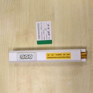 3つのLEDライトによる電子検出 静脈ビューアー ポータブル医療用静脈ファインダー ポータブル静脈ファインダー - Product Image 3