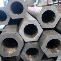 ASTM 42CrMo Sechskantiges Nahtloses Stahlrohr 2,00x0,200 Zoll Hochverschleißfest für Bergbau & Landwirtschaftliche Maschinen Maßgefertigte Größe