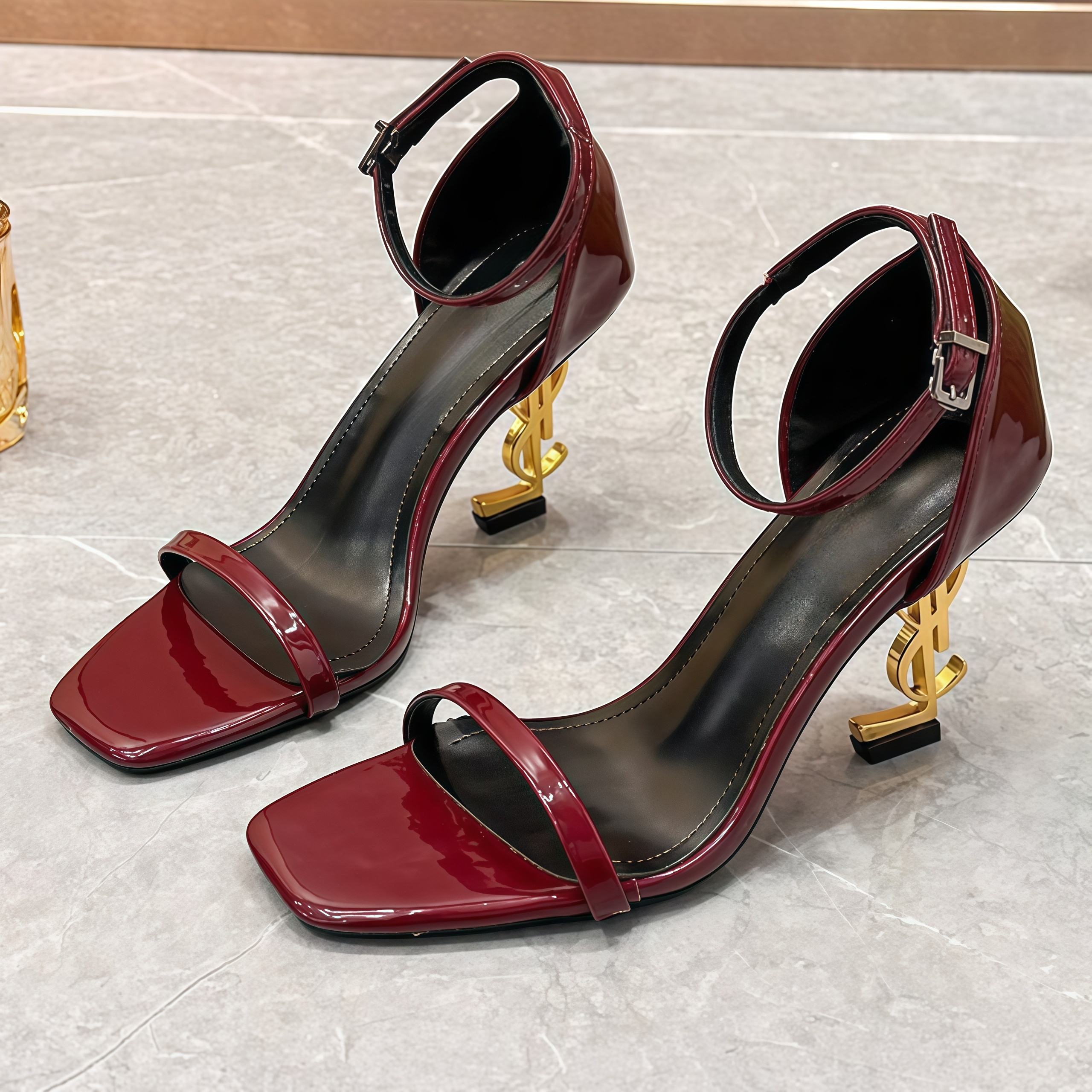 สีแดง 8ซม