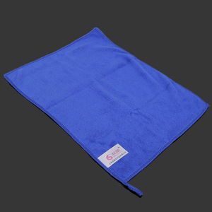Serviette de pêche 30x30cm en tissu Oxford à séchage rapide pour le nettoyage des cannes et l'essuyage de la sueur - Product Image 1