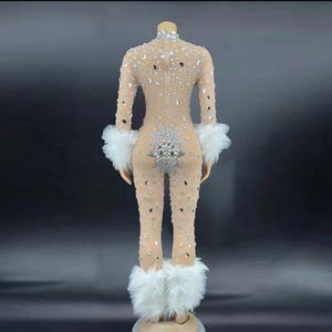 <span class=keywords><strong>Combinaison</strong></span> transparente ornée de diamants, <span class=keywords><strong>combinaison</strong></span> tendance pour femmes grandes tailles, <span class=keywords><strong>combinaison</strong></span> blanche à plumes pour femmes, manches longues - Product Image 3