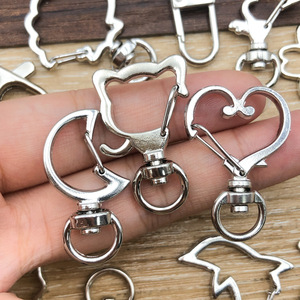 Ganchos para llaveros de aleación de plata de formas variadas para accesorios de joyería DIY, paquete de 12 unidades. - Product Image 2