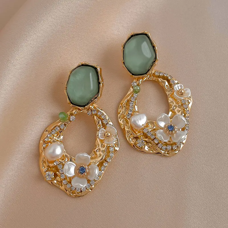 Pendientes Vintage elegantes de plata S925 para mujer, aretes de aguja con forma Irregular, con diamantes de imitación, perlas y flores