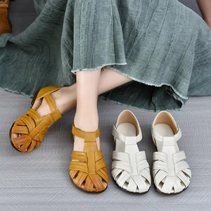 2025 été Style britannique chaussures en cuir bout rond tissé à la main creux léger Velcro sandales romaines motif de couleur unie - Product Image 6