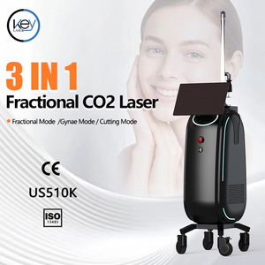 Machine à <span class=keywords><strong>laser</strong></span> CO2 fractionné 10600 nm approuvée par la FDA américaine pour l'élimination des cicatrices d'acné, le resurfaçage de la peau et le resserrement vaginal - Product Image 1