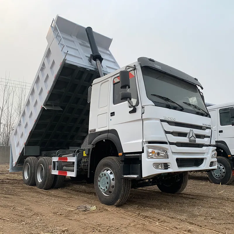 6X4 Gebruikte Kiepwagen Rechter Roer Rijden Sinotruk Howo Gebruikte Auto 10-wielige Kiepwagen