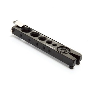 Plaque de base pour outil d'évasement Tesmo, 5 trous, 1/4, 3/8, 1/2, 5/8, 3/4 pouces, pour évasement et expansion de tuyaux en acier et en cuivre - Product Image 1