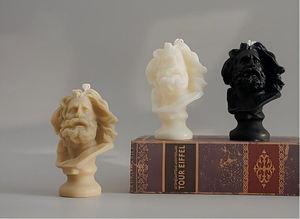 Bougies <span class=keywords><strong>d</strong></span>'encens faites à la main <span class=keywords><strong>d</strong></span>écorations de modélisation de personnages transfrontaliers parfum de parfum de festival - Product Image 4