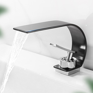 <span class=keywords><strong>Robinet</strong></span> de lavabo en acier inoxydable <span class=keywords><strong>Robinet</strong></span> de lavabo cascade Robinets de salle de bain - Product Image 3