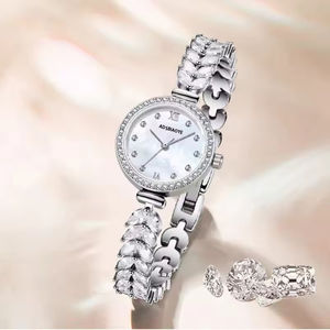 Montre élégante pour femme Bracelet de rêve pour femme étanche Montre à quartz Cadeau romantique pour petite amie - Product Image 1