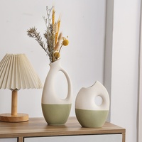 Maca Nordic Design Céramique Givré Vase Oblique Bouche Poisson Caractéristique Creative Fleur Conteneur pour La Décoration Intérieure Matt Glaze En Gros