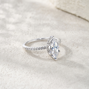 Anello con Moissanite Taglio Marquise 2CT in Argento Sterling 925 Fascia con Doppia Pietra Pavé Elegante Anello di Fidanzamento Impilabile - Product Image 2